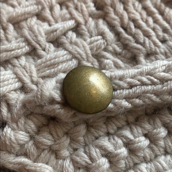 Scarf and toque set by BANANA REPUBLIC - Picture 6 of 7